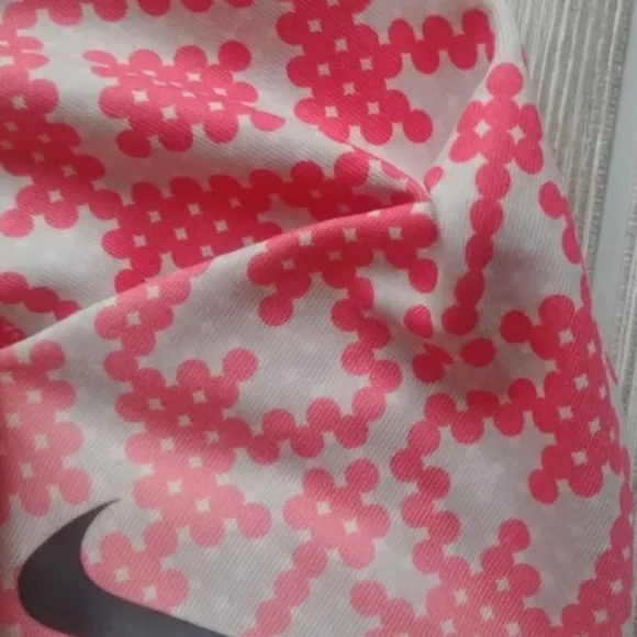 Nike Pro Hyperwarm Half Zip Jacket - Picture 2 of 4